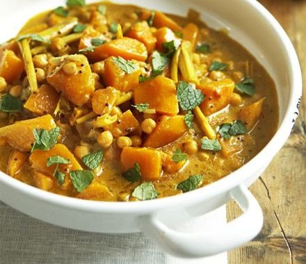 Pumpkin curry with chickpeas recipe
