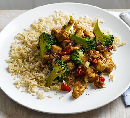 Stir-fry with broccoli & brown rice recipe 