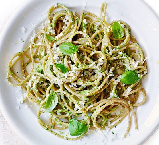 Wholewheat spaghetti & avocado sauce recipe 