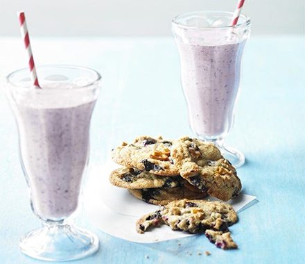 Blueberry milkshakes recipe