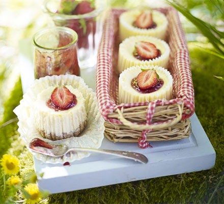 Little strawberry cheesecakes recipe 