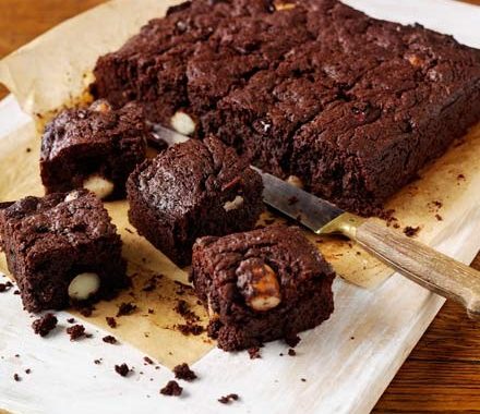Chocolate, cranberry & macadamia brownies recipe