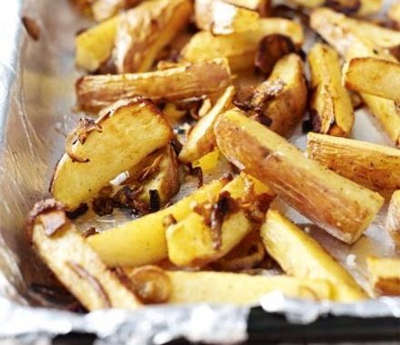 Chunky chips with caramelised onion & garlic recipe