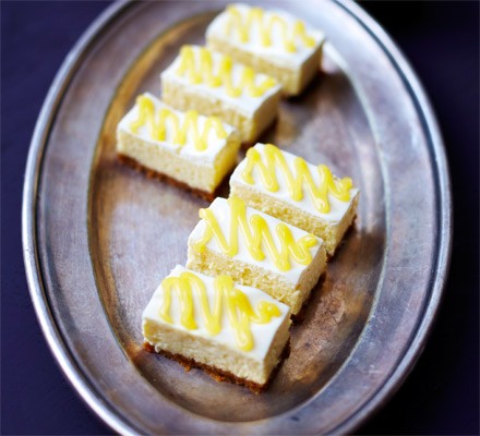 Mini New York cheesecakes recipe 