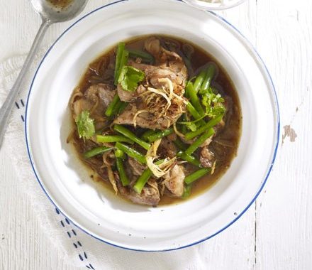 Chicken, ginger & green bean hotpot recipe