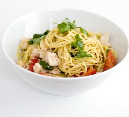 Sweet & sticky chicken noodles recipe 