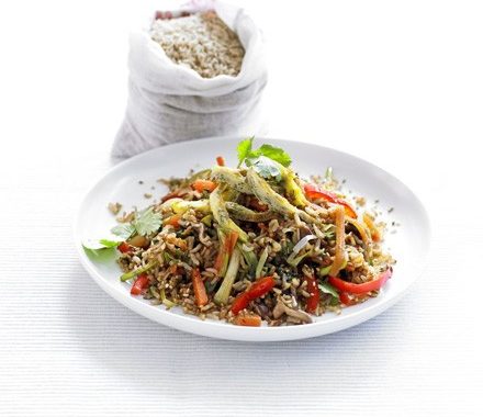 Brown rice stir-fry with coriander omelette recipe