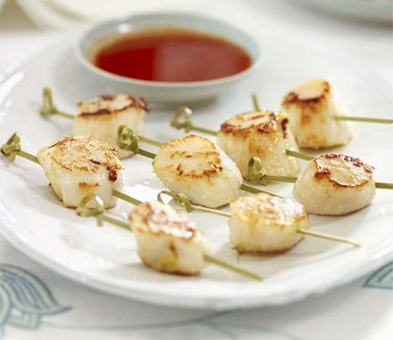 Seared scallops with sweet chilli sauce recipe