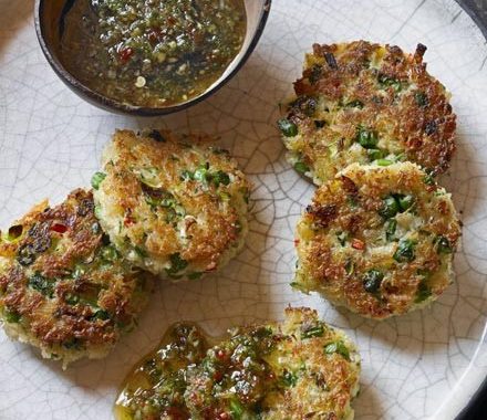 Crab cakes with sweet chilli & ginger dipping sauce recipe