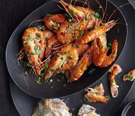 Buttery chilli prawns recipe