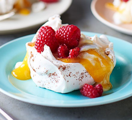 Star anise meringues with mango coulis & raspberries recipe 