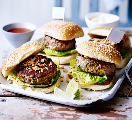 Vietnamese pork & peanut burgers recipe 