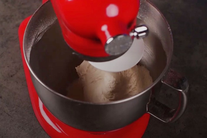 Stand mixer