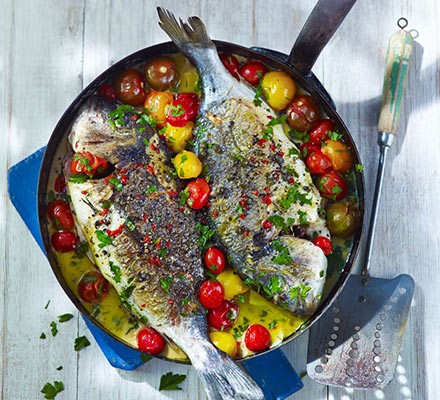 Sea bream in crazy water (Orata all’acqua pazza) recipe 