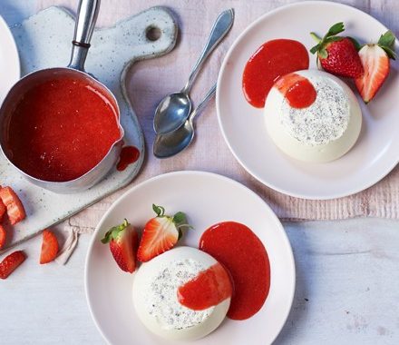 Vanilla panna cotta recipe
