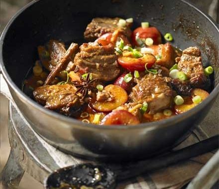 Braised pork with plums recipe