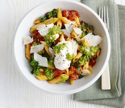 Cherry tomato, kale, ricotta & pesto pasta recipe
