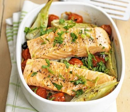 Baked salmon with fennel & tomatoes recipe