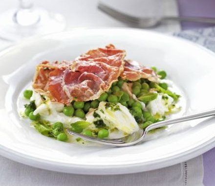 Crisp prosciutto, pea & mozzarella salad with mint vinaigrette recipe