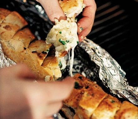 Cheesy garlic baguette recipe