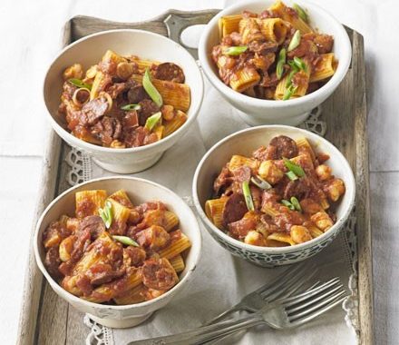 Rigatoni with spiced prawns, tomatoes & chorizo recipe
