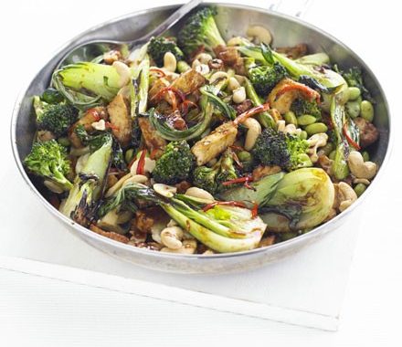 Tofu, greens & cashew stir-fry recipe