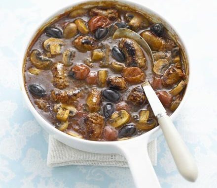 Sausages with oregano, mushrooms & olives recipe