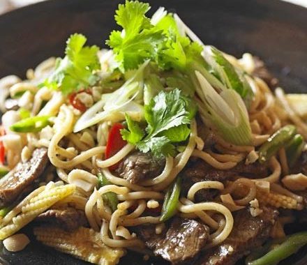 Beef & ginger stir-fry  recipe