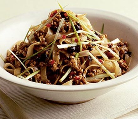 Black bean pork with noodles recipe
