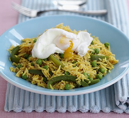 Poached egg with spicy rice recipe 