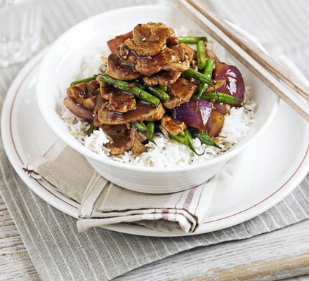 Pork, green bean & oyster stir-fry recipe 