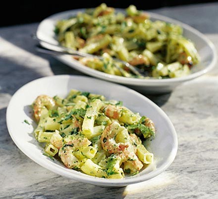 Pasta salad with pesto & prawns recipe 