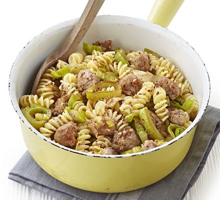 Sausage, leek & fennel pasta recipe 
