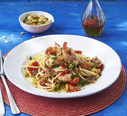 Spaghetti with chilli prawns, salami & gremolata breadcrumbs recipe 