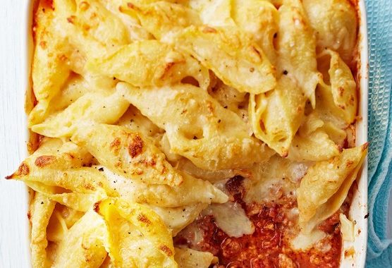 Turkey bolognese pasta bake recipe