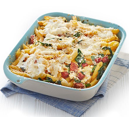 Chorizo, ricotta & spinach pasta bake recipe 