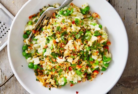Easy peasy risotto with chilli & mint crumbs recipe