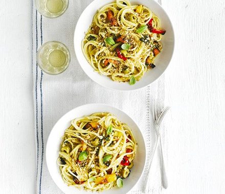 Roasted pepper linguine with crisp crumbs recipe