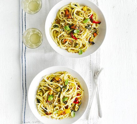 Roasted pepper linguine with crisp crumbs recipe 