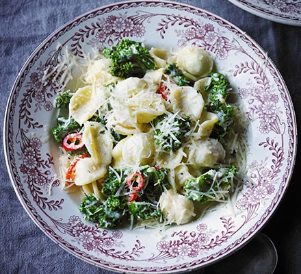 Pasta with kale, chilli & mascarpone recipe 