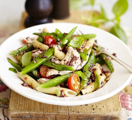 Tapenade chicken pasta with runner beans recipe 