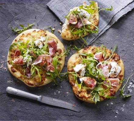 Fig & prosciutto pizzettas recipe 