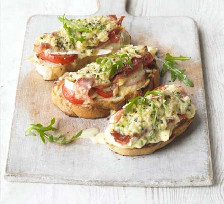 Brie bruschetta with tomato, herbs & Serrano ham recipe 