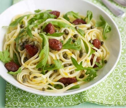 Frazzled chorizo & rocket linguine recipe