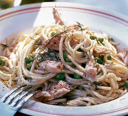 Hot smoked salmon & dill spaghetti recipe 