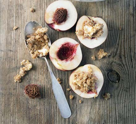 Baked nectarines with almonds & Marsala recipe 