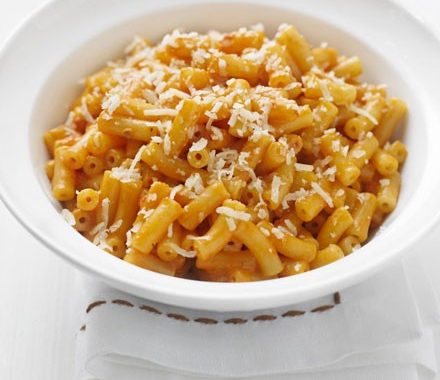 Creamy cheese & tomato macaroni recipe