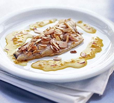 Almond-crusted fish with saffron sauce recipe 