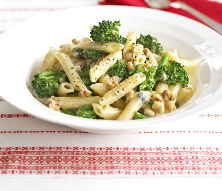 Broccoli, walnut and blue cheese pasta recipe