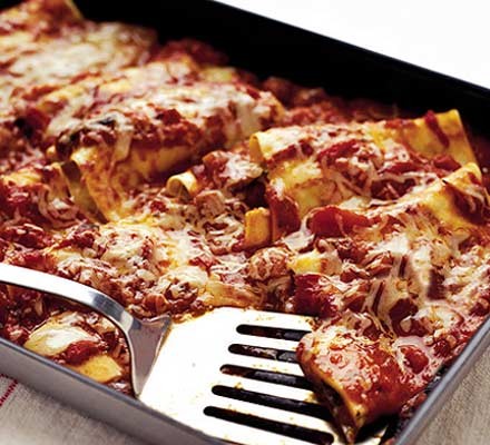 Ricotta and rocket lasagne rolls recipe 
